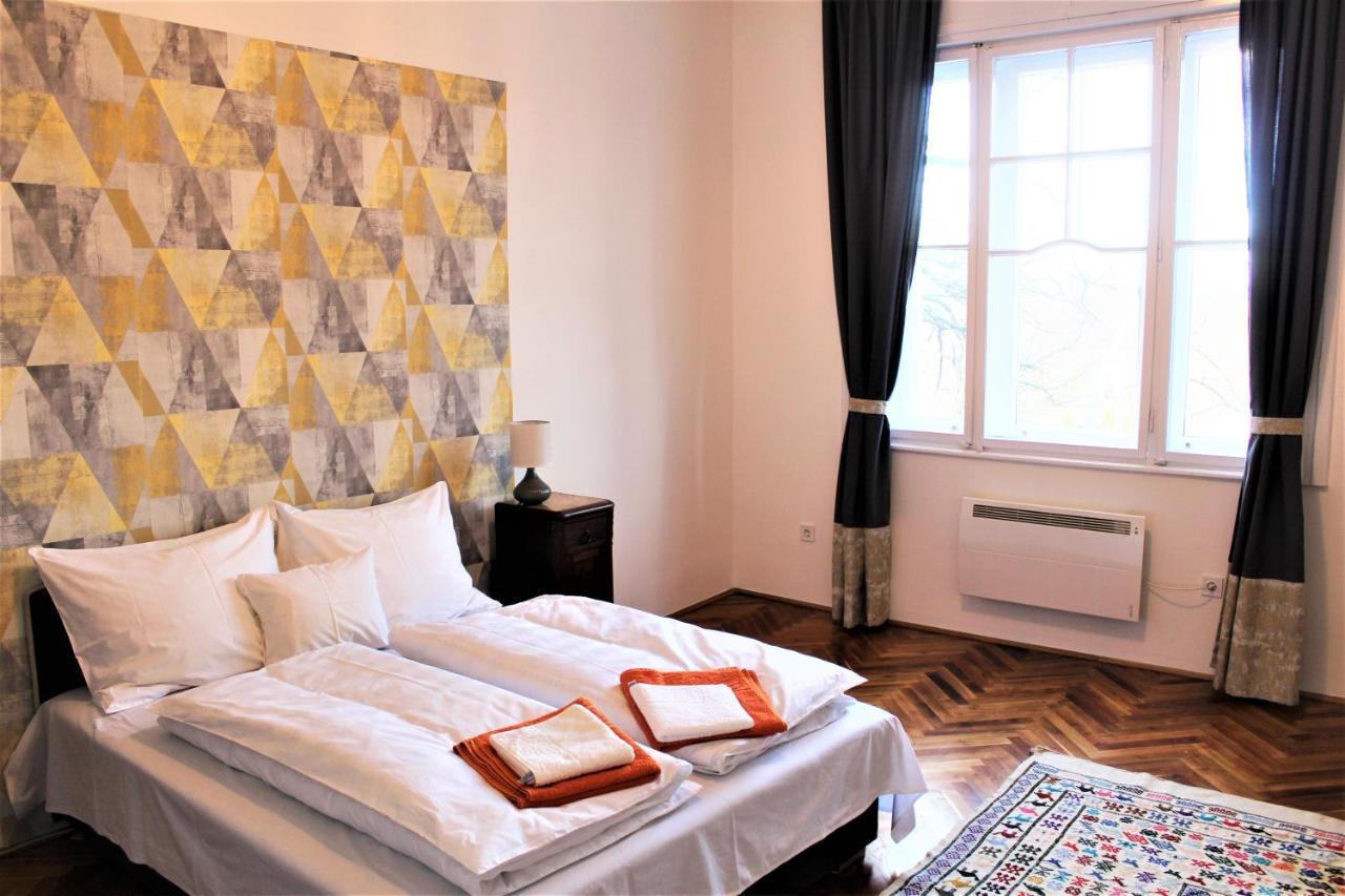 Csilla Home Apartman ミシュコルツ エクステリア 写真