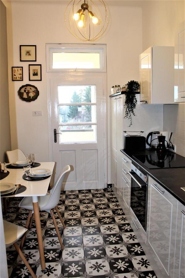 Csilla Home Apartman ミシュコルツ エクステリア 写真